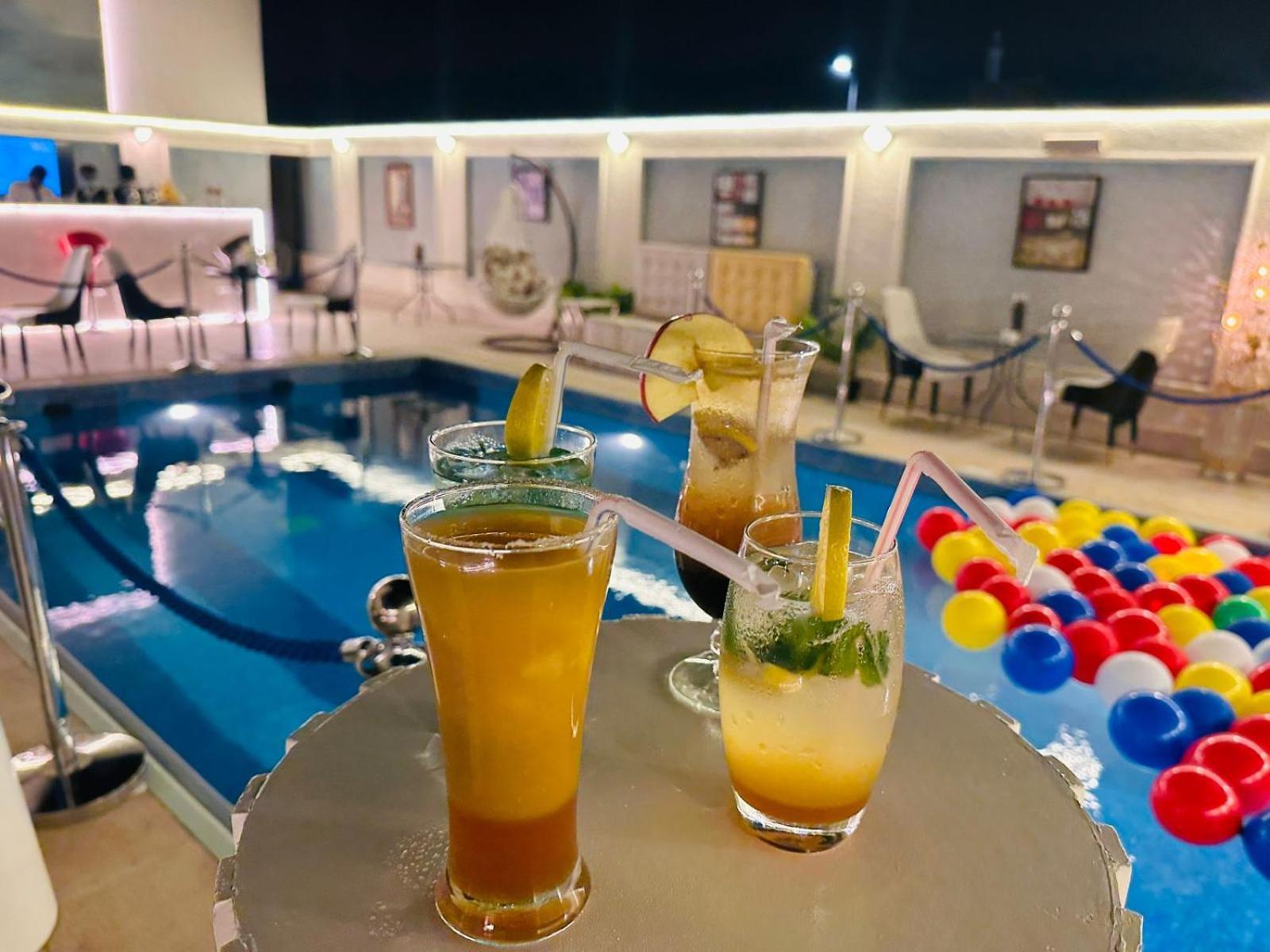 Cheerful Al Waha Unayzah Hotel อันนีซาฮ์ ภายนอก รูปภาพ