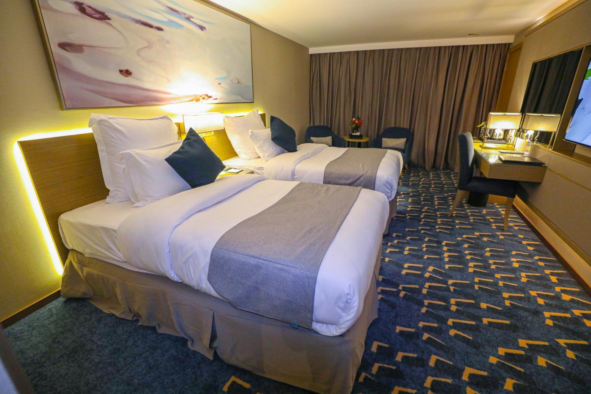 Cheerful Al Waha Unayzah Hotel อันนีซาฮ์ ภายนอก รูปภาพ